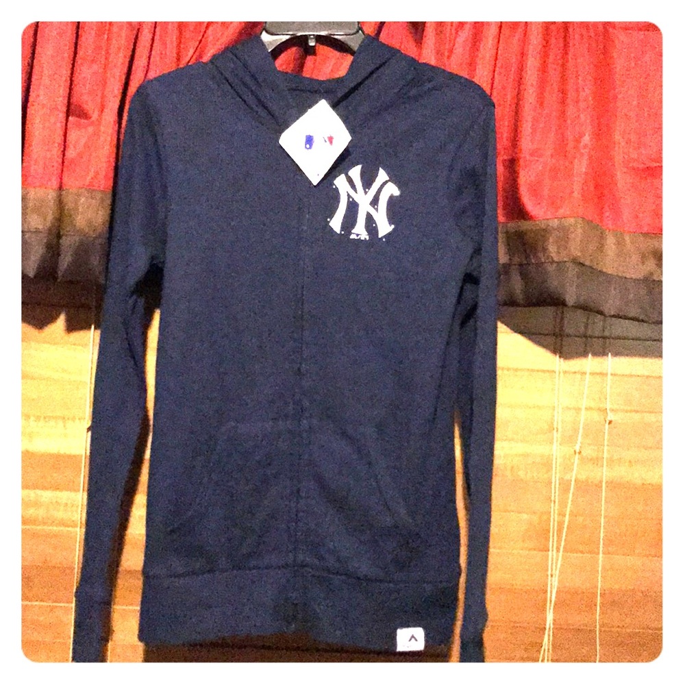 Never been worn New York Yankees zip up hoodie